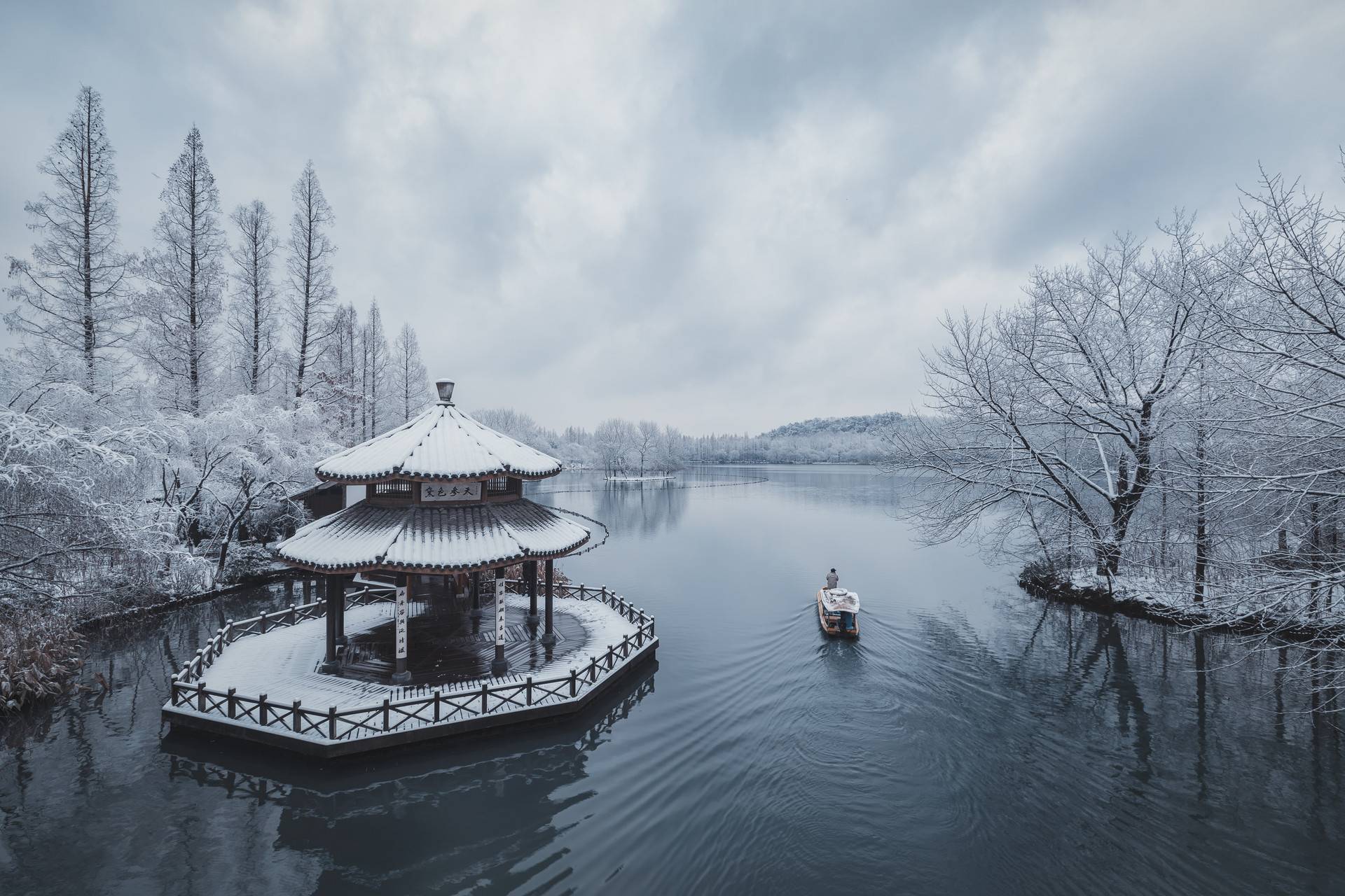 16首经典咏雪诗词，冬如画，雪如诗，赏尽冬雪之雪