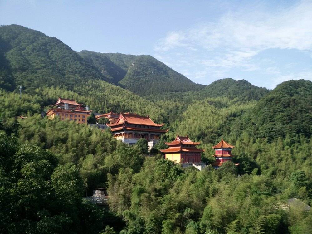 门票、停车、斋饭都免费的良心寺庙——九江铁佛寺