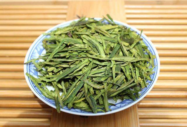 正宗的西湖龙井卖多少钱？50年老茶人告诉你！