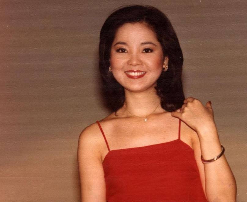 1995年，邓丽君泰国离奇死亡，身边无一亲人，死前痛苦喊“妈妈”