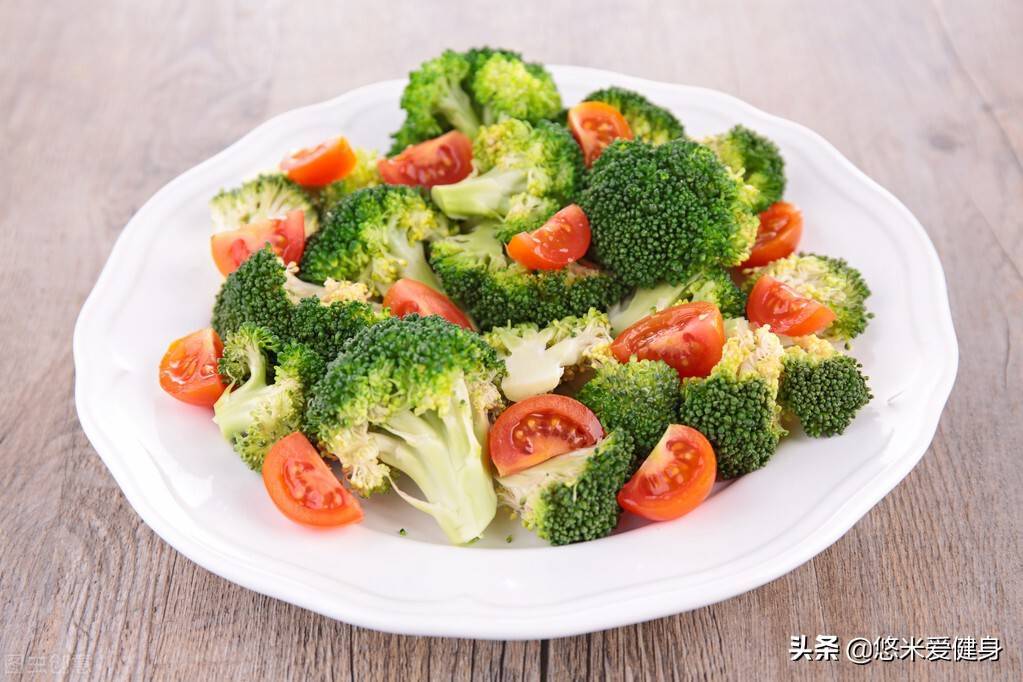 不想运动怎么减肥？教你3个饮食方法，让你在不知不觉中瘦下来