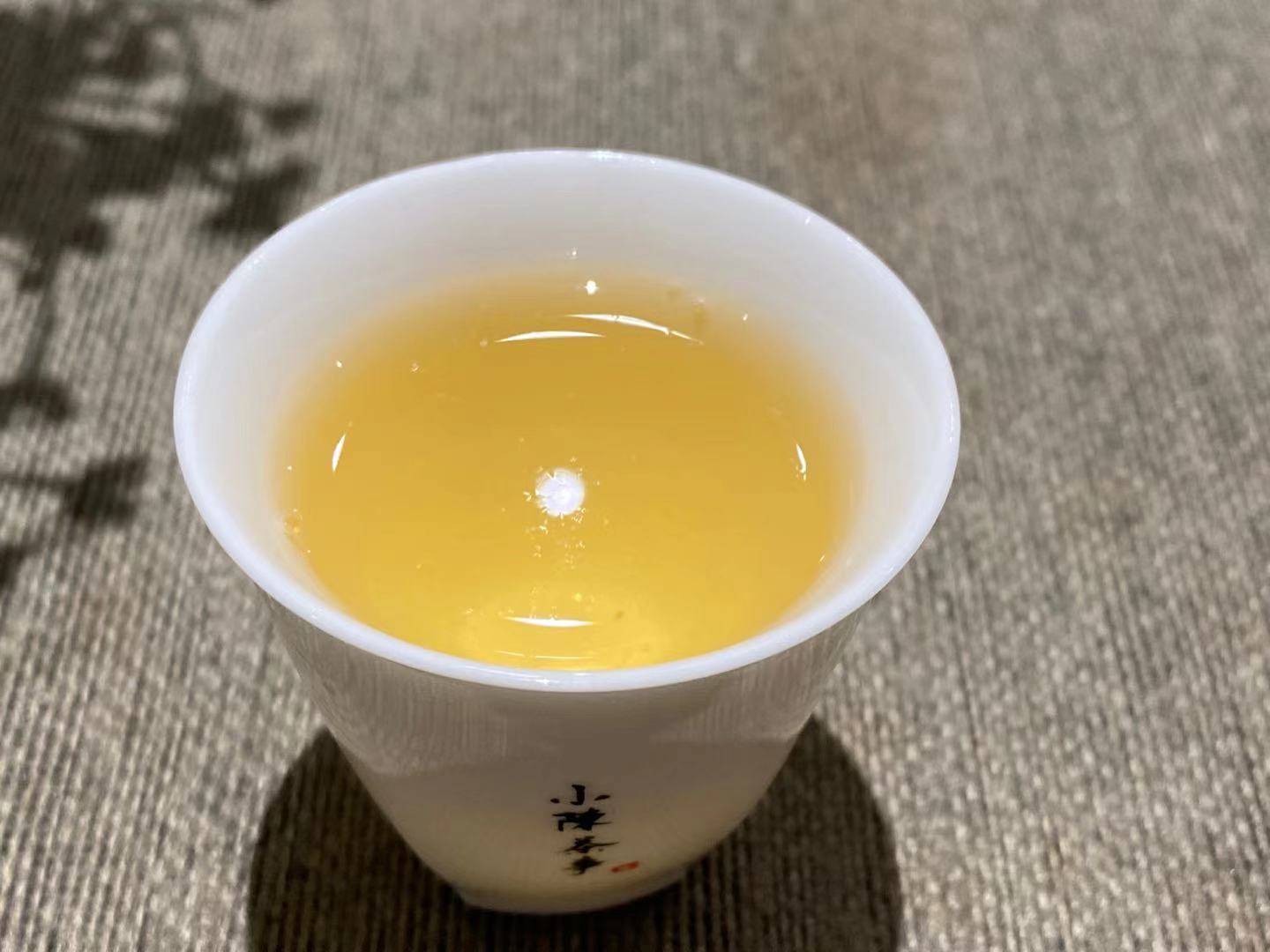 放着不管，红茶、岩茶、白茶、普洱茶，过个3、4年也会更好喝？