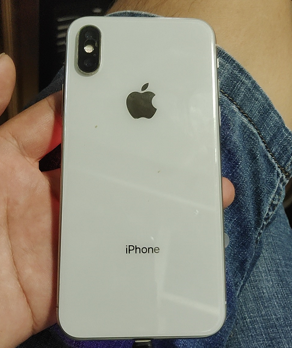 网友超低价888元入手iPhoneX，验机发现四大问题