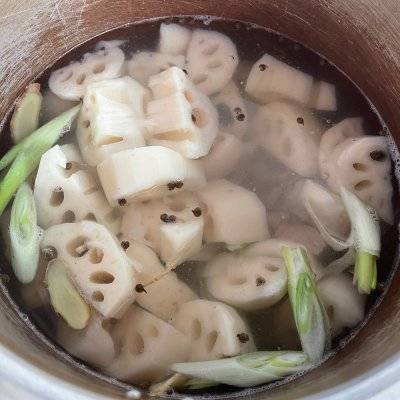 让食客踏破门槛的的莲藕排骨汤做法，学会了你也能火