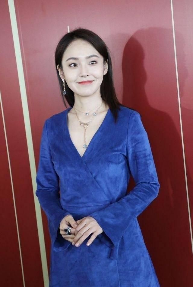 为什么那么多人都钟爱蓝色？看谁是触动你心灵的那一位？