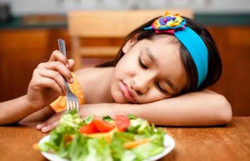 孩子不爱吃饭，可能与这6大原因有关，家长们可以从中找到答案